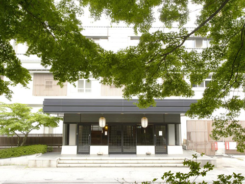 塚越屋七兵衛